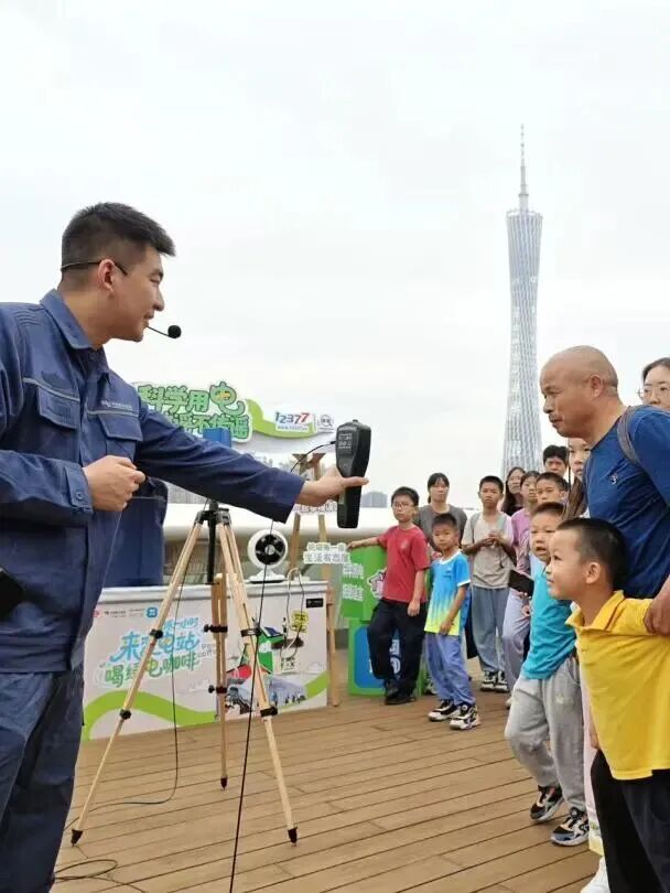 实探“最美变电站”!还测了“辐射”,结果有点意外……(9) 实探“最美变电站”!还测了“辐射”,结果有点意外……(9)