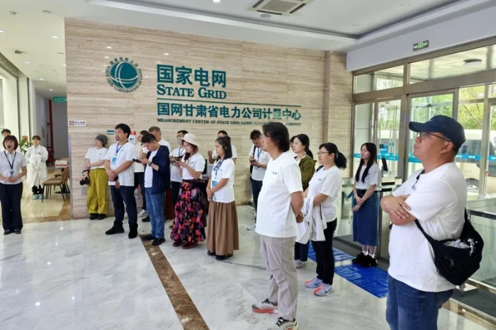 “辟谣侠”行走宁夏、甘肃两地,让网络谣言不攻自破